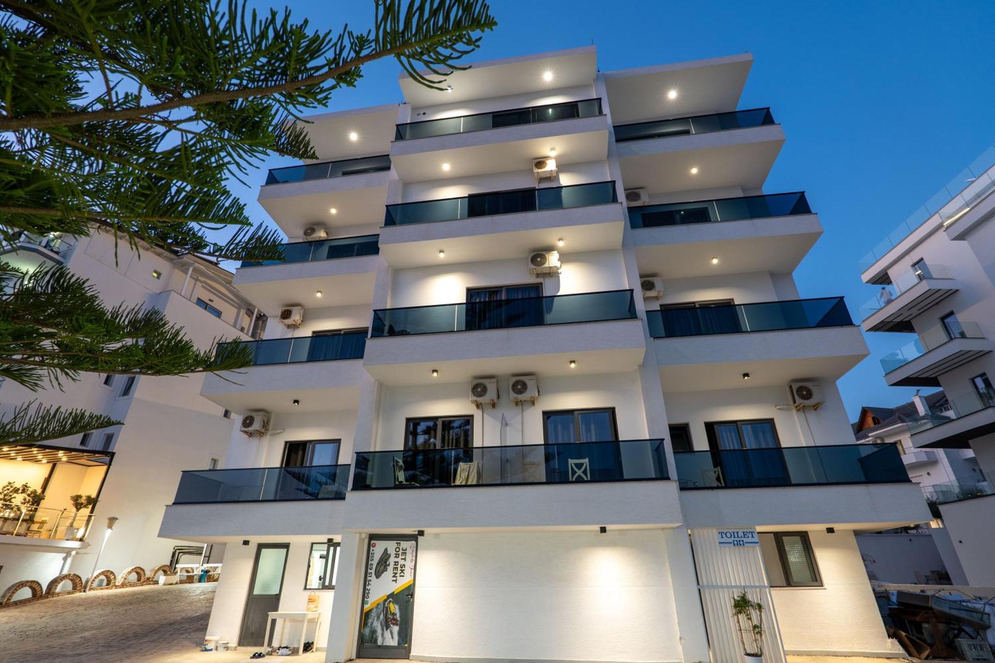 Hotel Kompleks Joni Sarandë Exterior foto